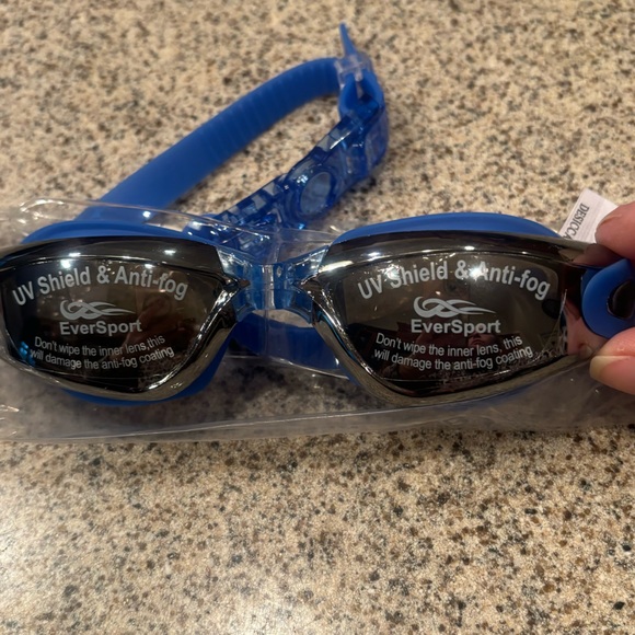 Eversport Swim Goggles, Blue, New - Picture 1 of 3